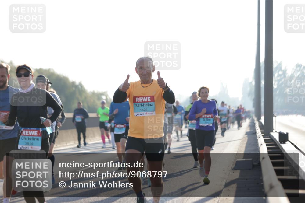 03.10.2025 - Köhlbrandbrückenlauf Jannik Wohlers http://msf.ph/oto/9068797 03.10.2025 09:16:42 Position 3 2814, 1428, 2677 meine-sportfotos.de