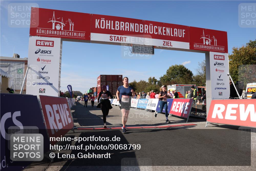 03.10.2025 - Köhlbrandbrückenlauf Lena Gebhardt http://msf.ph/oto/9068799 03.10.2025 13:33:42 Ziel 4006, 4744, 5074, 5077, 5179, 5281, 5367, 5546, 5579, 6094, 6734 meine-sportfotos.de