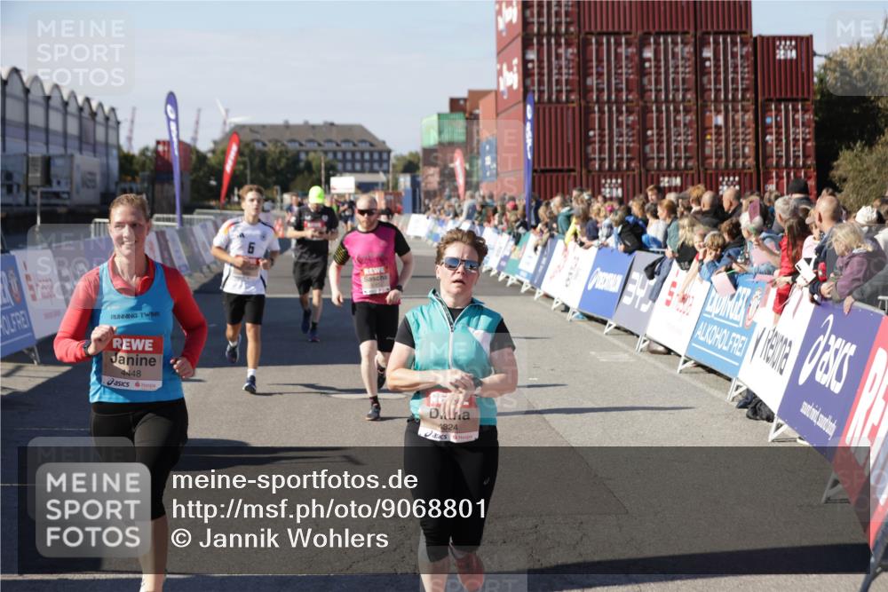 03.10.2025 - Köhlbrandbrückenlauf Jannik Wohlers http://msf.ph/oto/9068801 03.10.2025 13:13:29 Ziel 4065, 4324, 4383, 4448, 4580, 4583, 4595, 4853, 5034, 5147, 5261, 5358, 6788, 6789 meine-sportfotos.de