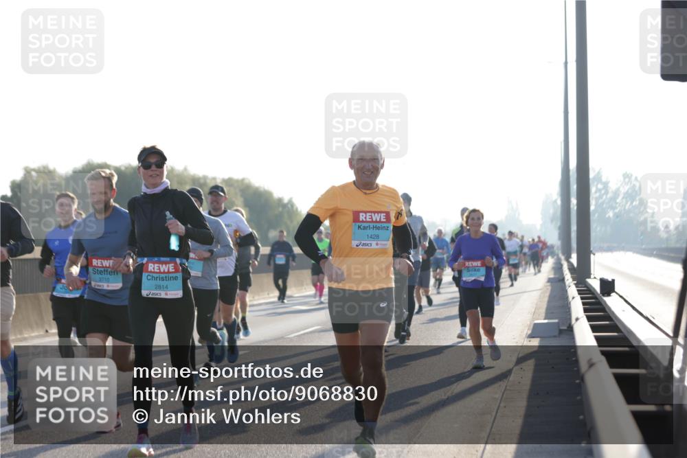 03.10.2025 - Köhlbrandbrückenlauf Jannik Wohlers http://msf.ph/oto/9068830 03.10.2025 09:16:42 Position 3 3710, 2814, 1428 meine-sportfotos.de