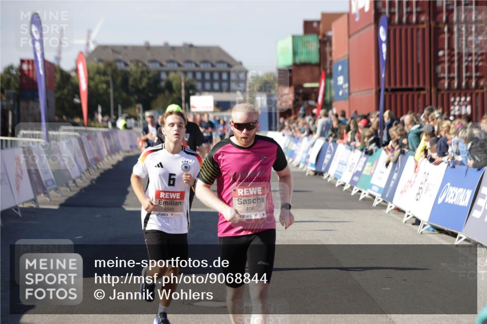 03.10.2025 - Köhlbrandbrückenlauf Jannik Wohlers http://msf.ph/oto/9068844 03.10.2025 13:13:30 Ziel 4065, 4324, 4383, 4448, 4580, 4595, 4853, 5034, 5147, 5261, 5358, 6788, 6789 meine-sportfotos.de