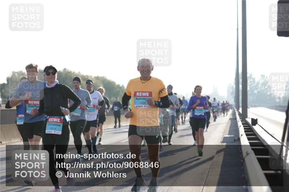 03.10.2025 - Köhlbrandbrückenlauf Jannik Wohlers http://msf.ph/oto/9068846 03.10.2025 09:16:43 Position 3 2814, 1428 meine-sportfotos.de