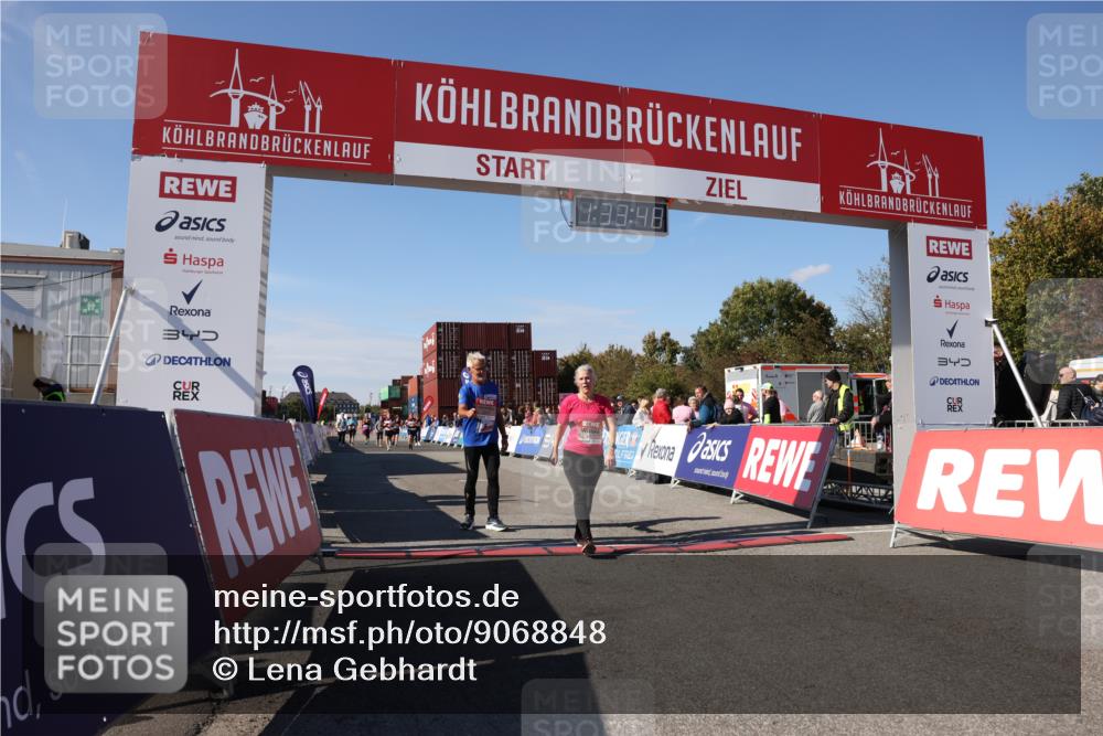 03.10.2025 - Köhlbrandbrückenlauf Lena Gebhardt http://msf.ph/oto/9068848 03.10.2025 13:33:48 Ziel 4744, 5074, 5077, 5367, 5579, 6734 meine-sportfotos.de