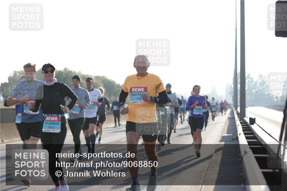03.10.2025 - Köhlbrandbrückenlauf Jannik Wohlers http://msf.ph/oto/9068850 03.10.2025 09:16:43 Position 3 2814, 1428 meine-sportfotos.de