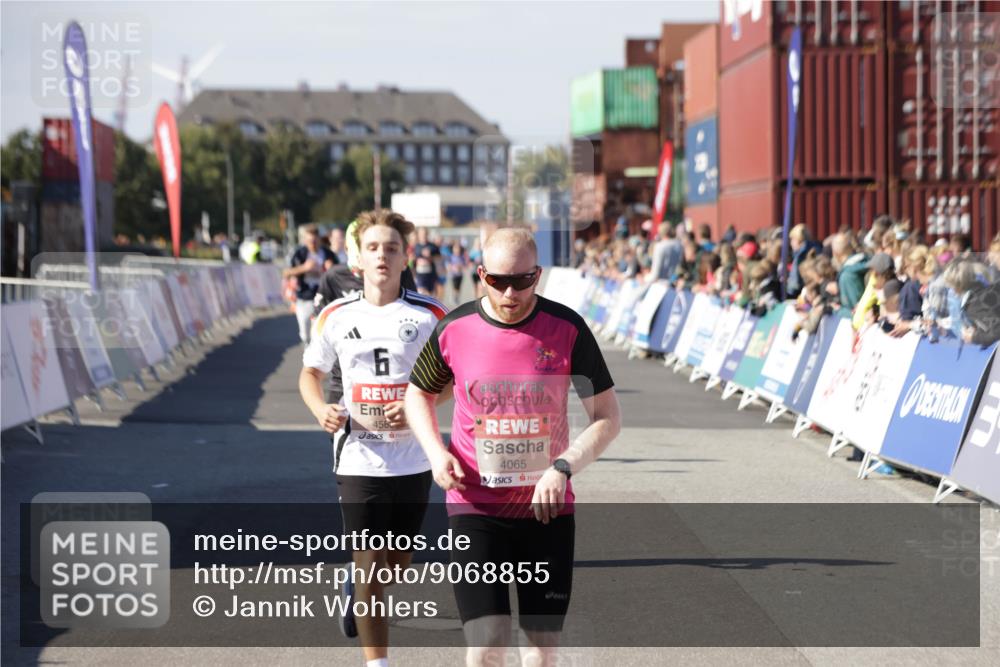03.10.2025 - Köhlbrandbrückenlauf Jannik Wohlers http://msf.ph/oto/9068855 03.10.2025 13:13:30 Ziel 4065, 4324, 4383, 4448, 4580, 4595, 4853, 5034, 5147, 5261, 5358, 6788, 6789 meine-sportfotos.de
