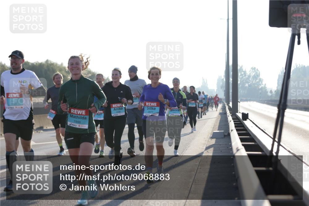 03.10.2025 - Köhlbrandbrückenlauf Jannik Wohlers http://msf.ph/oto/9068883 03.10.2025 09:16:44 Position 3 3791, 1238, 1946, 1319, 2677 meine-sportfotos.de