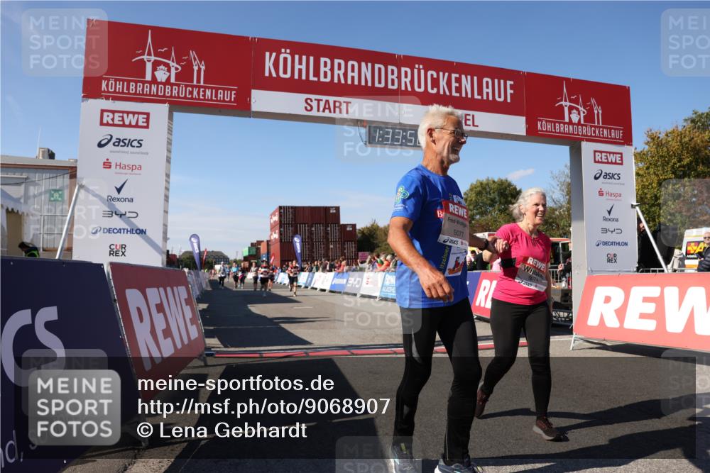 03.10.2025 - Köhlbrandbrückenlauf Lena Gebhardt http://msf.ph/oto/9068907 03.10.2025 13:33:52 Ziel 4919, 4970, 5036, 5074, 5077, 5300, 5367, 6246 meine-sportfotos.de