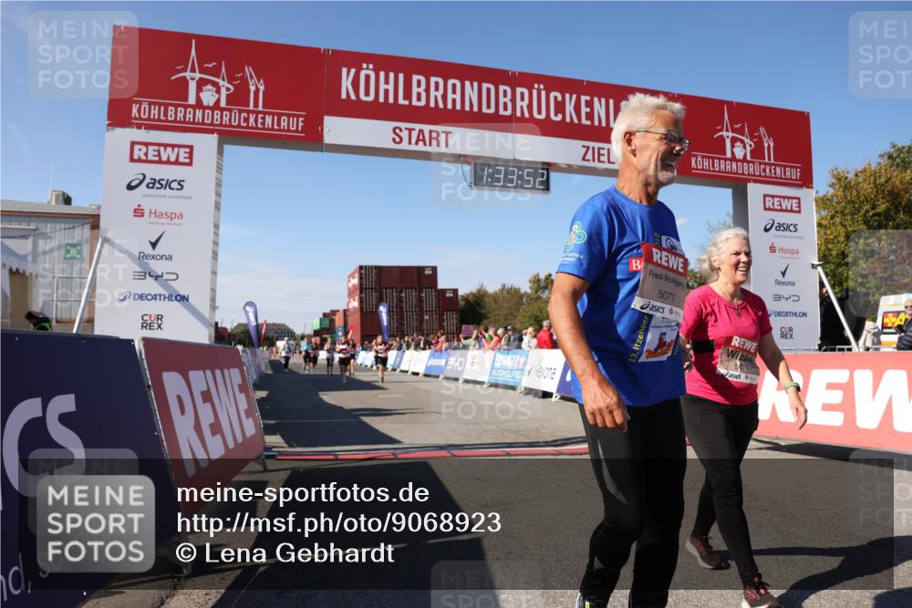 03.10.2025 - Köhlbrandbrückenlauf Lena Gebhardt http://msf.ph/oto/9068923 03.10.2025 13:33:53 Ziel 4919, 4970, 5036, 5074, 5077, 5300, 6246 meine-sportfotos.de