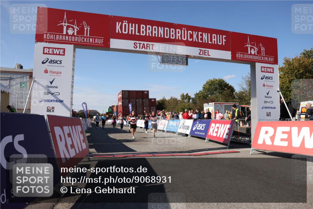 03.10.2025 - Köhlbrandbrückenlauf Lena Gebhardt http://msf.ph/oto/9068931 03.10.2025 13:33:56 Ziel 4919, 4970, 5036, 5074, 5077, 5300, 6246, 6420, 6421 meine-sportfotos.de