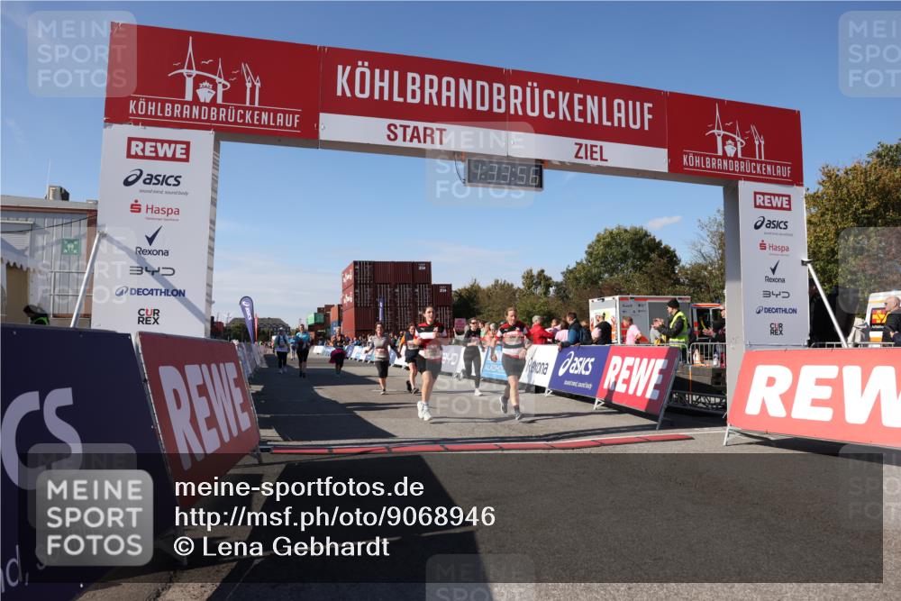 03.10.2025 - Köhlbrandbrückenlauf Lena Gebhardt http://msf.ph/oto/9068946 03.10.2025 13:33:57 Ziel 4919, 4970, 5036, 5074, 5077, 5300, 6246, 6420, 6421 meine-sportfotos.de