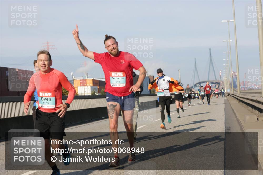 03.10.2025 - Köhlbrandbrückenlauf Jannik Wohlers http://msf.ph/oto/9068948 03.10.2025 09:48:10 Position 3 1165, 1273 meine-sportfotos.de