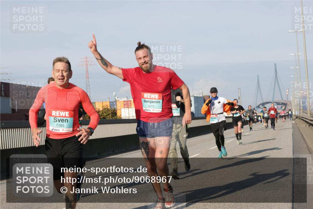 03.10.2025 - Köhlbrandbrückenlauf Jannik Wohlers http://msf.ph/oto/9068967 03.10.2025 09:48:10 Position 3 1165, 1273 meine-sportfotos.de