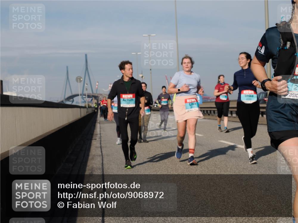 03.10.2025 - Köhlbrandbrückenlauf Fabian Wolf http://msf.ph/oto/9068972 03.10.2025 10:11:28 Position 3 1221, 2252, 2 meine-sportfotos.de