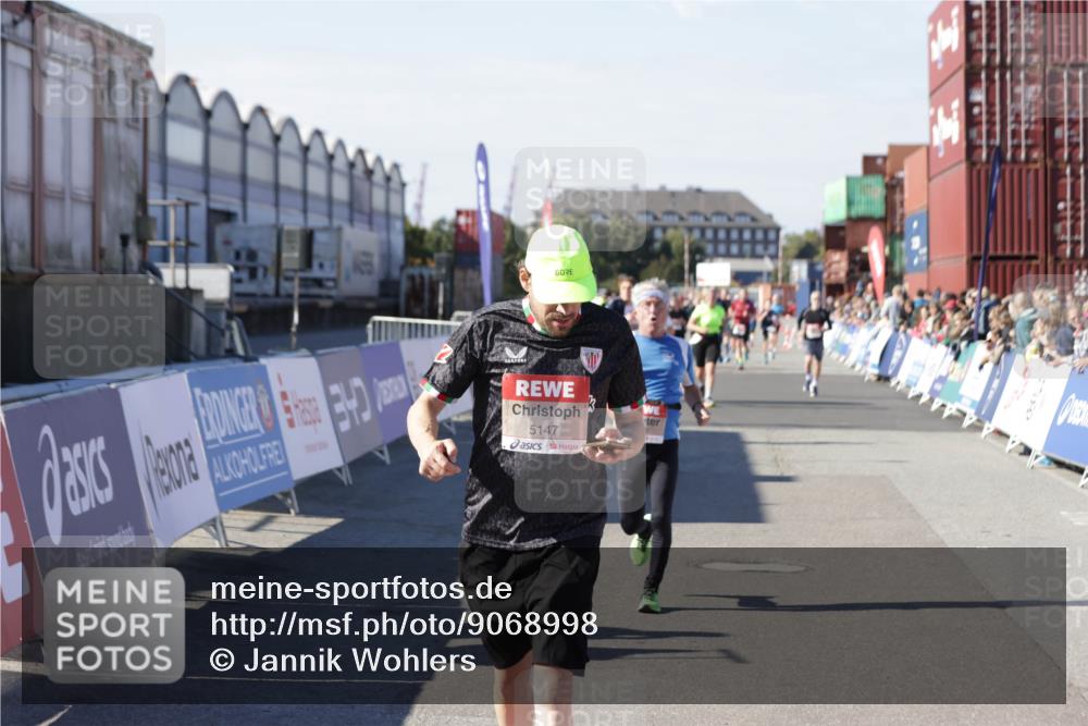 03.10.2025 - Köhlbrandbrückenlauf Jannik Wohlers http://msf.ph/oto/9068998 03.10.2025 13:13:34 Ziel 4065, 4324, 4383, 4448, 4461, 4580, 4595, 5147, 5358, 5908 meine-sportfotos.de