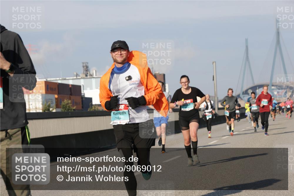 03.10.2025 - Köhlbrandbrückenlauf Jannik Wohlers http://msf.ph/oto/9069012 03.10.2025 09:48:12 Position 3 3164 meine-sportfotos.de