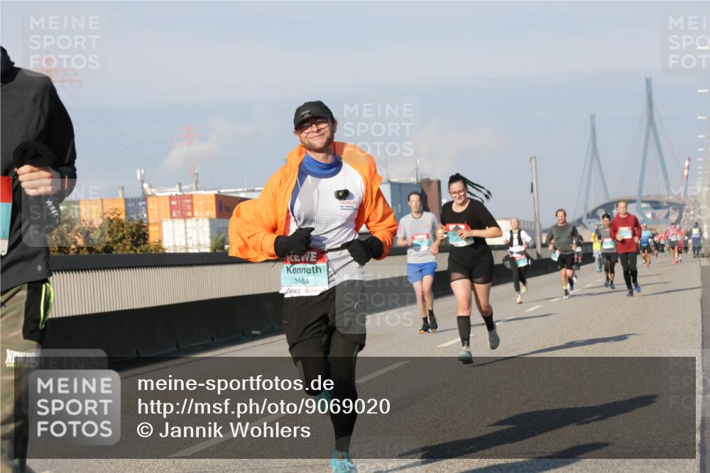 03.10.2025 - Köhlbrandbrückenlauf Jannik Wohlers http://msf.ph/oto/9069020 03.10.2025 09:48:12 Position 3 1997, 3164 meine-sportfotos.de