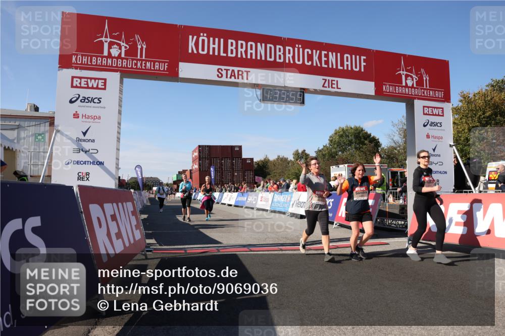 03.10.2025 - Köhlbrandbrückenlauf Lena Gebhardt http://msf.ph/oto/9069036 03.10.2025 13:34:00 Ziel 4438, 4919, 4970, 5036, 5300, 6246, 6420, 6421 meine-sportfotos.de
