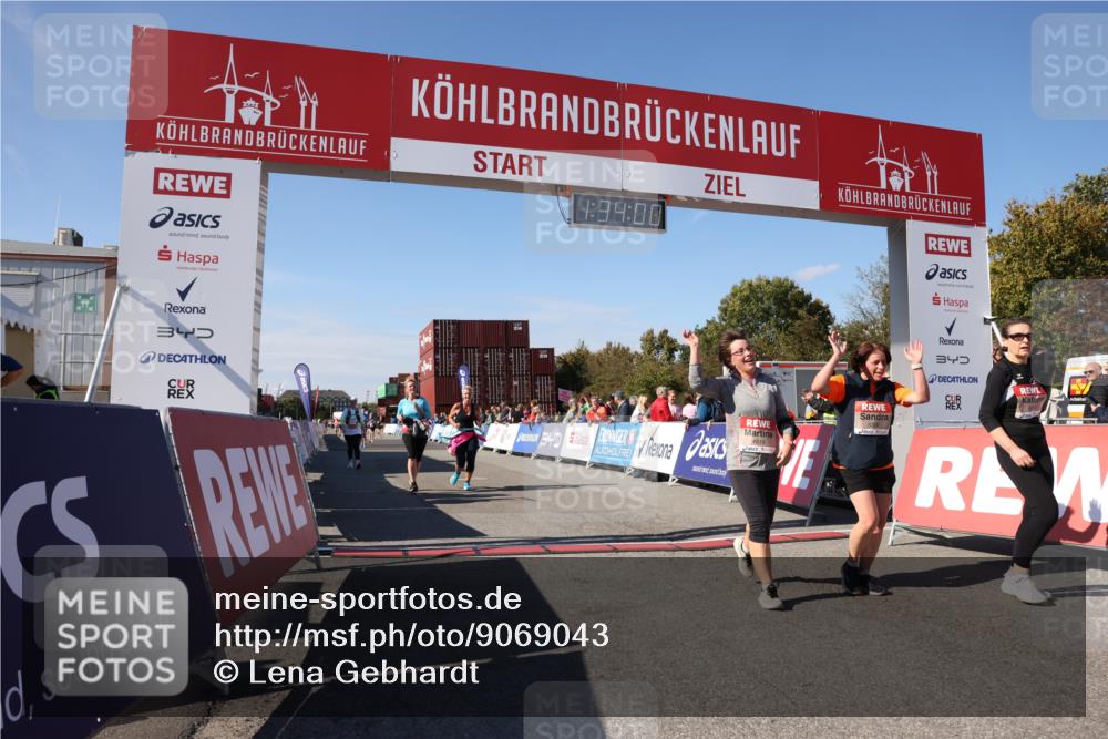 03.10.2025 - Köhlbrandbrückenlauf Lena Gebhardt http://msf.ph/oto/9069043 03.10.2025 13:34:00 Ziel 4438, 4919, 4970, 5036, 5300, 6246, 6420, 6421 meine-sportfotos.de