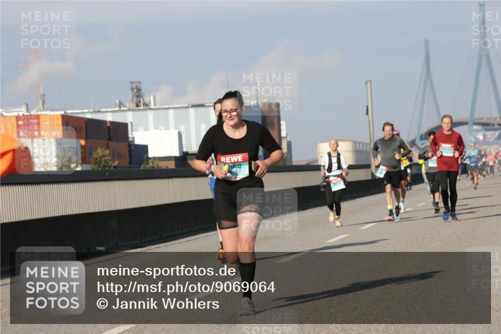 03.10.2025 - Köhlbrandbrückenlauf Jannik Wohlers http://msf.ph/oto/9069064 03.10.2025 09:48:13 Position 3 316 meine-sportfotos.de