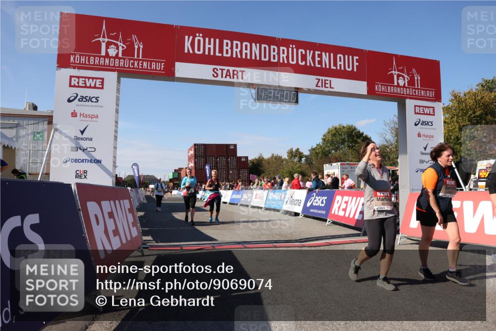 03.10.2025 - Köhlbrandbrückenlauf Lena Gebhardt http://msf.ph/oto/9069074 03.10.2025 13:34:01 Ziel 4438, 4919, 4970, 5036, 5300, 6246, 6420, 6421 meine-sportfotos.de