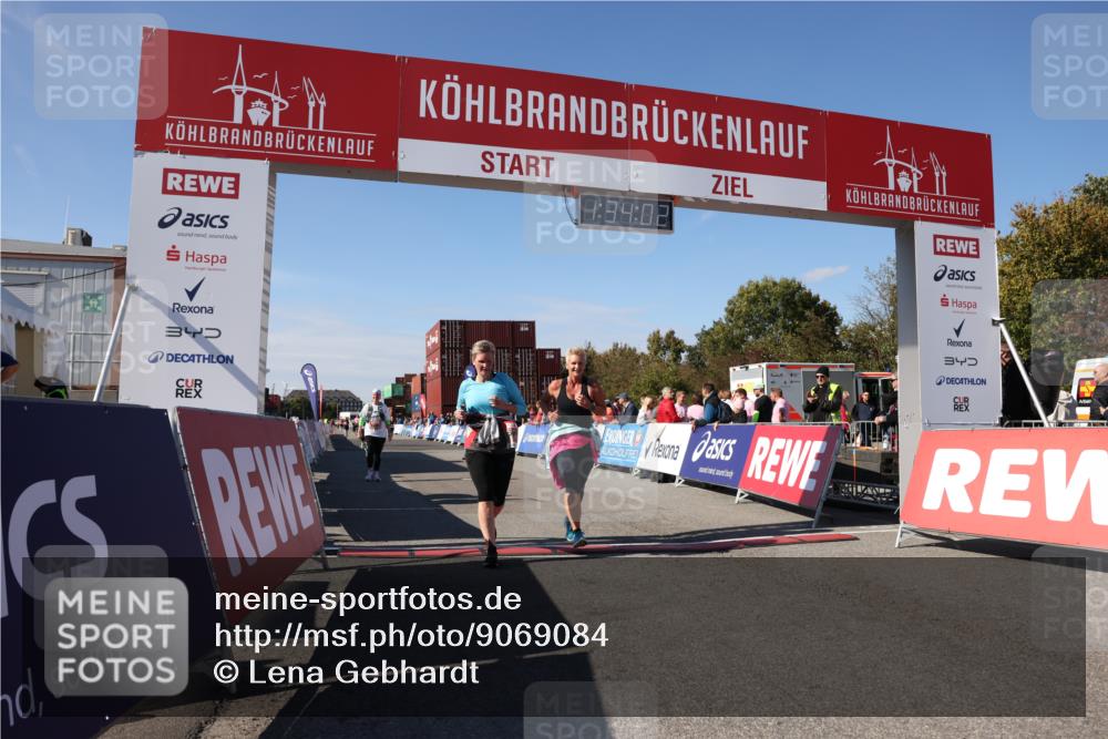 03.10.2025 - Köhlbrandbrückenlauf Lena Gebhardt http://msf.ph/oto/9069084 03.10.2025 13:34:02 Ziel 4438, 4919, 4970, 5036, 5300, 6246, 6420, 6421 meine-sportfotos.de