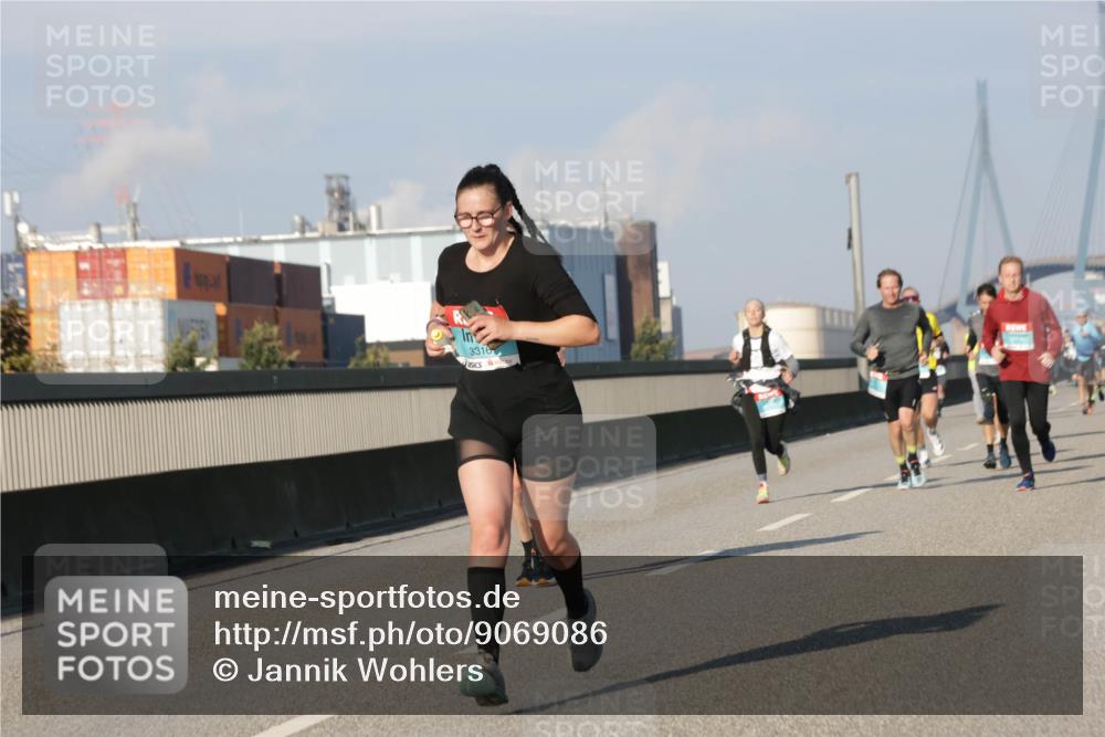 03.10.2025 - Köhlbrandbrückenlauf Jannik Wohlers http://msf.ph/oto/9069086 03.10.2025 09:48:14 Position 3 3316 meine-sportfotos.de