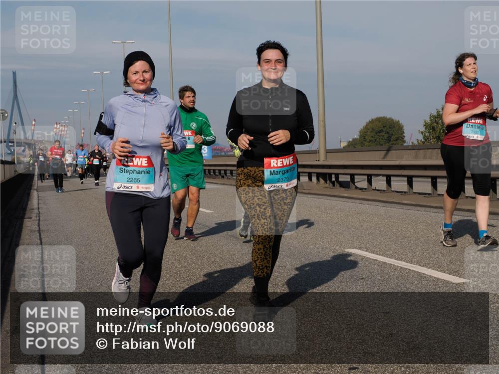 03.10.2025 - Köhlbrandbrückenlauf Fabian Wolf http://msf.ph/oto/9069088 03.10.2025 10:11:33 Position 3 2265, 2379, 2332 meine-sportfotos.de