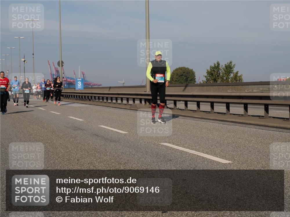 03.10.2025 - Köhlbrandbrückenlauf Fabian Wolf http://msf.ph/oto/9069146 03.10.2025 10:11:37 Position 3 3 meine-sportfotos.de