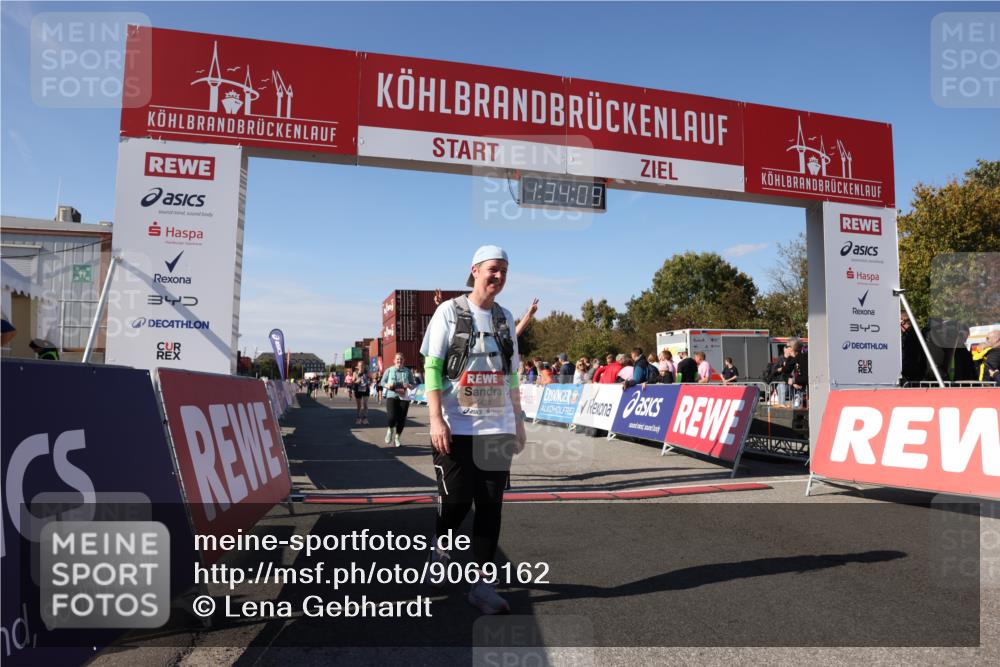 03.10.2025 - Köhlbrandbrückenlauf Lena Gebhardt http://msf.ph/oto/9069162 03.10.2025 13:34:09 Ziel 4438, 5593, 6095, 6420, 6421, 6574 meine-sportfotos.de