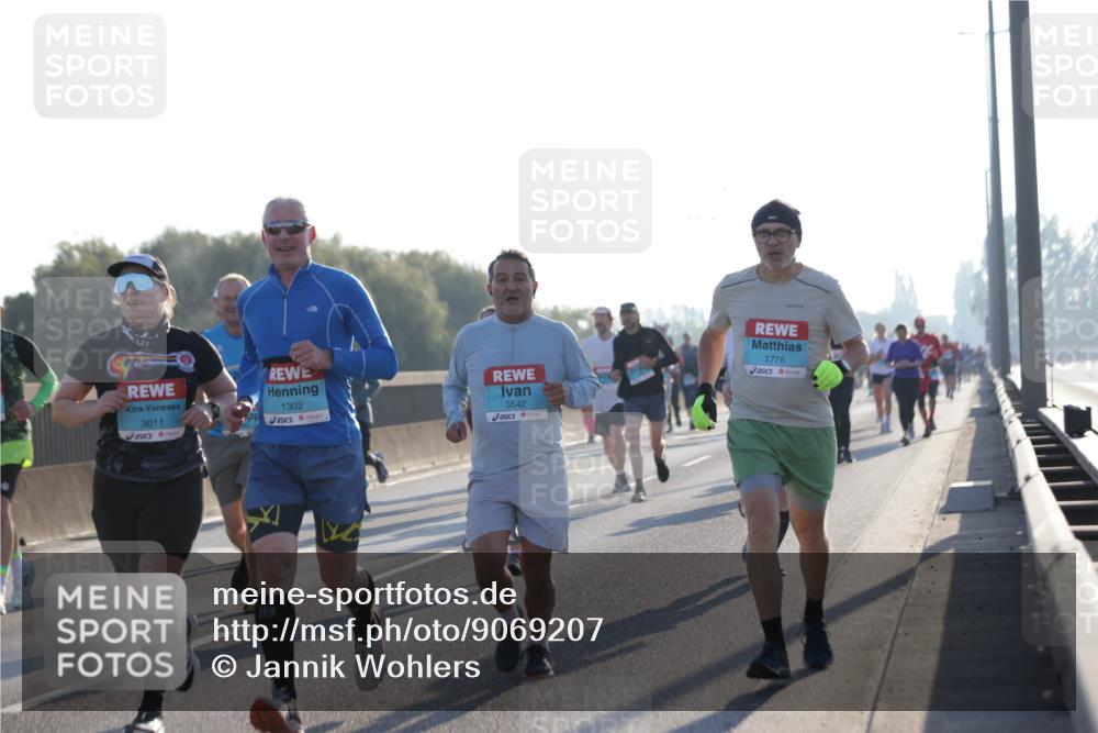 03.10.2025 - Köhlbrandbrückenlauf Jannik Wohlers http://msf.ph/oto/9069207 03.10.2025 09:16:53 Position 3 3011, 1302, 3542, 1776 meine-sportfotos.de