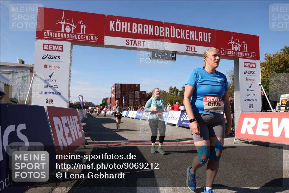 03.10.2025 - Köhlbrandbrückenlauf Lena Gebhardt http://msf.ph/oto/9069212 03.10.2025 13:34:12 Ziel 4438, 4674, 5593, 6095, 6421, 6574 meine-sportfotos.de
