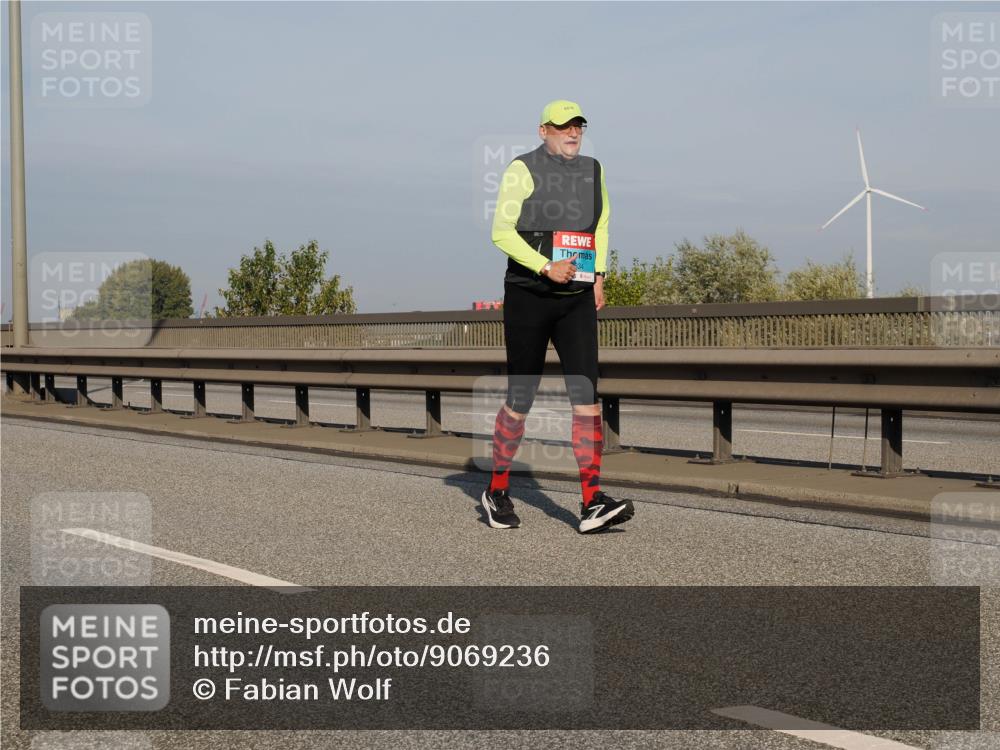 03.10.2025 - Köhlbrandbrückenlauf Fabian Wolf http://msf.ph/oto/9069236 03.10.2025 10:11:40 Position 3 34 meine-sportfotos.de