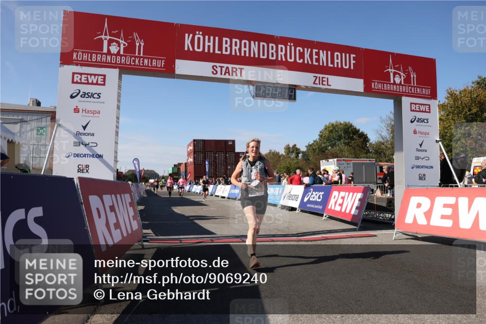 03.10.2025 - Köhlbrandbrückenlauf Lena Gebhardt http://msf.ph/oto/9069240 03.10.2025 13:34:14 Ziel 4438, 4674, 5207, 5221, 5593, 6095, 6574 meine-sportfotos.de
