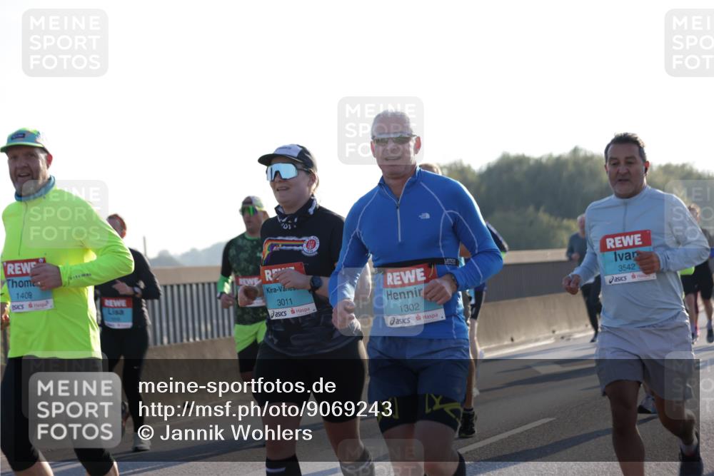 03.10.2025 - Köhlbrandbrückenlauf Jannik Wohlers http://msf.ph/oto/9069243 03.10.2025 09:16:54 Position 3 1409, 3011, 1302, 3542 meine-sportfotos.de