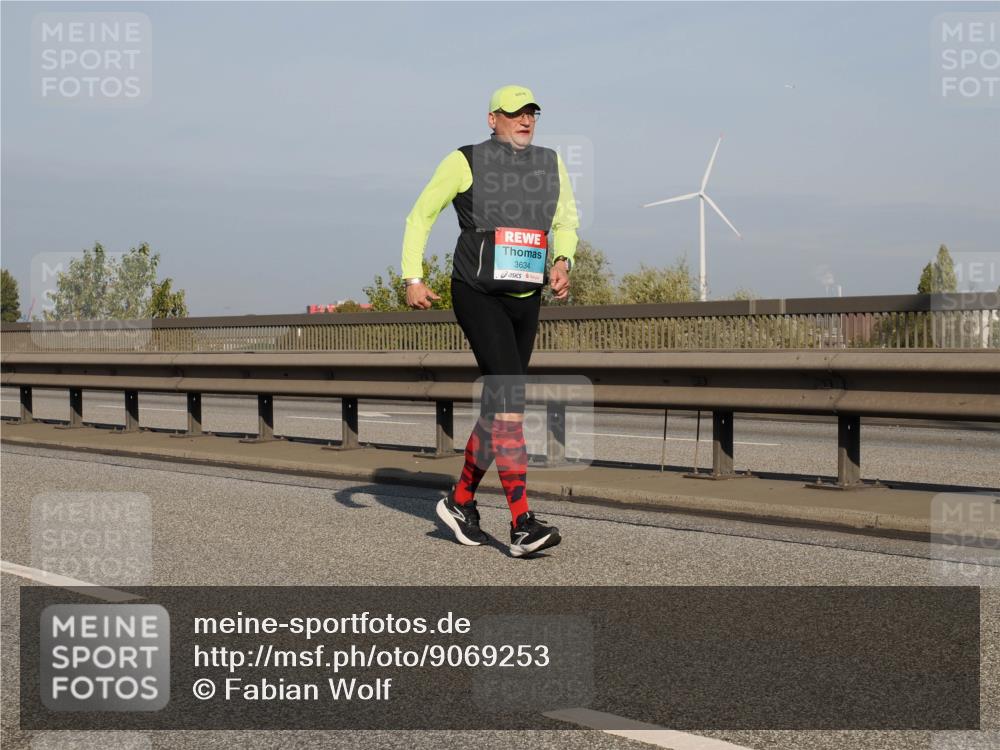 03.10.2025 - Köhlbrandbrückenlauf Fabian Wolf http://msf.ph/oto/9069253 03.10.2025 10:11:41 Position 3 3634 meine-sportfotos.de