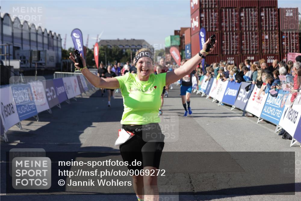 03.10.2025 - Köhlbrandbrückenlauf Jannik Wohlers http://msf.ph/oto/9069272 03.10.2025 13:13:44 Ziel 4348, 4461, 4595, 4642, 5802, 5884, 5886, 5908, 6116, 6363, 6366, 6488 meine-sportfotos.de