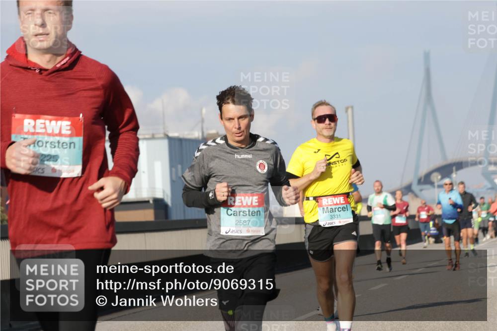 03.10.2025 - Köhlbrandbrückenlauf Jannik Wohlers http://msf.ph/oto/9069315 03.10.2025 09:48:21 Position 3 225, 2587, 3331 meine-sportfotos.de