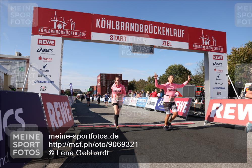 03.10.2025 - Köhlbrandbrückenlauf Lena Gebhardt http://msf.ph/oto/9069321 03.10.2025 13:34:20 Ziel 4674, 5207, 5221, 5437, 5593, 5693, 5695, 6574 meine-sportfotos.de