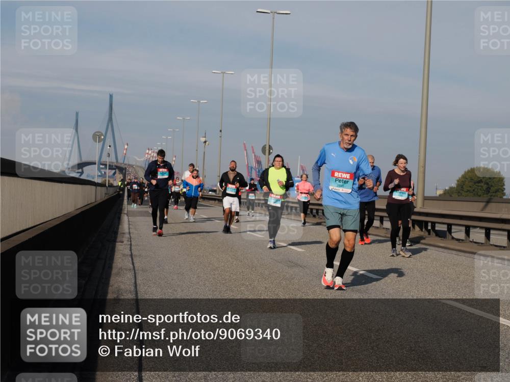 03.10.2025 - Köhlbrandbrückenlauf Fabian Wolf http://msf.ph/oto/9069340 03.10.2025 10:11:49 Position 3 2646 meine-sportfotos.de