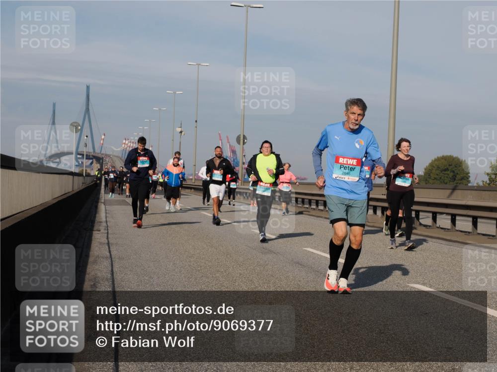 03.10.2025 - Köhlbrandbrückenlauf Fabian Wolf http://msf.ph/oto/9069377 03.10.2025 10:11:50 Position 3 2646 meine-sportfotos.de