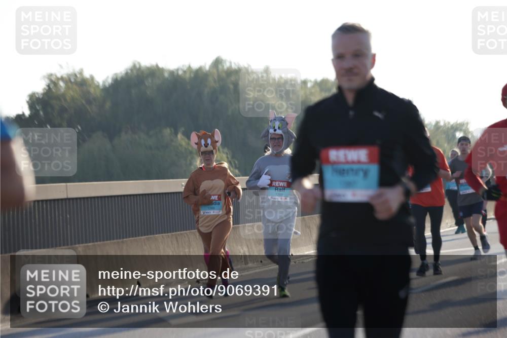 03.10.2025 - Köhlbrandbrückenlauf Jannik Wohlers http://msf.ph/oto/9069391 03.10.2025 09:17:01 Position 3 1288, 1289 meine-sportfotos.de