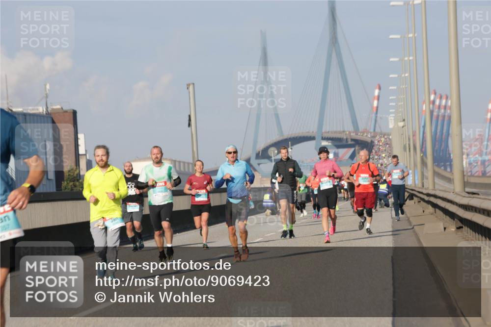 03.10.2025 - Köhlbrandbrückenlauf Jannik Wohlers http://msf.ph/oto/9069423 03.10.2025 09:48:26 Position 3 257, 3444 meine-sportfotos.de