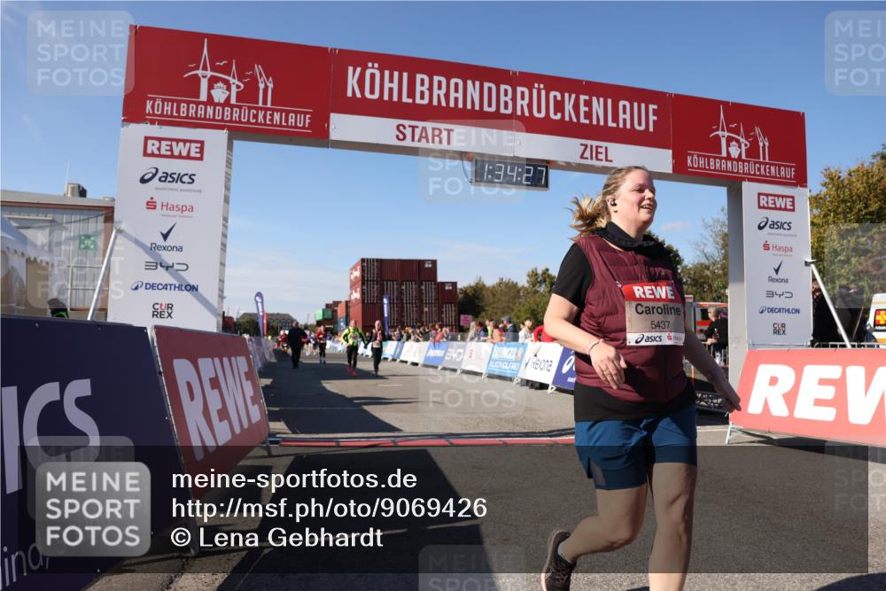 03.10.2025 - Köhlbrandbrückenlauf Lena Gebhardt http://msf.ph/oto/9069426 03.10.2025 13:34:27 Ziel 4674, 4702, 4754, 5207, 5221, 5437, 5693, 5695 meine-sportfotos.de