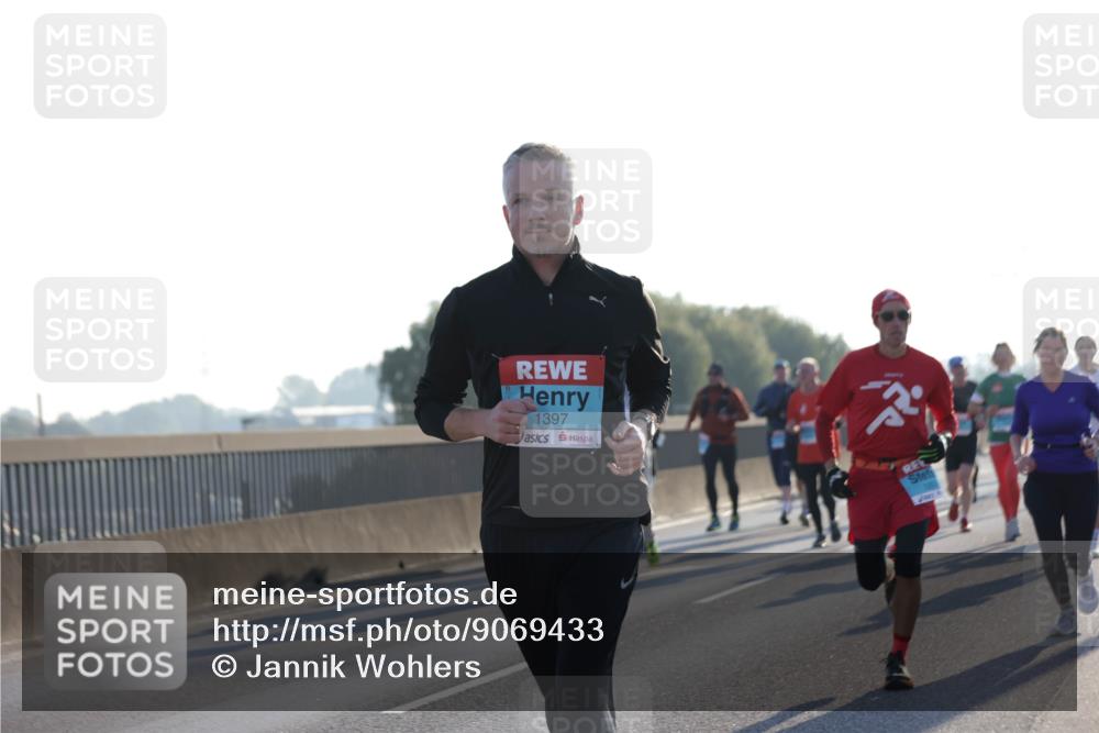 03.10.2025 - Köhlbrandbrückenlauf Jannik Wohlers http://msf.ph/oto/9069433 03.10.2025 09:17:02 Position 3 1397 meine-sportfotos.de