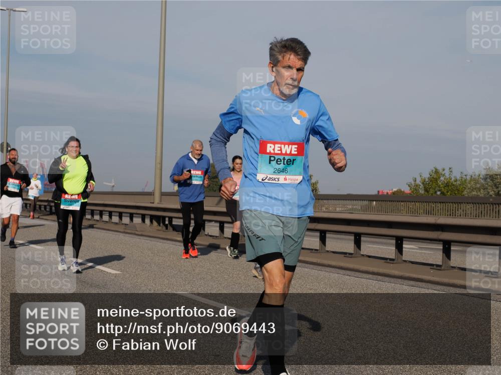 03.10.2025 - Köhlbrandbrückenlauf Fabian Wolf http://msf.ph/oto/9069443 03.10.2025 10:11:52 Position 3 2184, 2646 meine-sportfotos.de