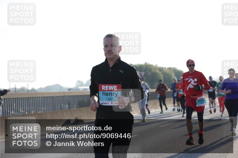 03.10.2025 - Köhlbrandbrückenlauf Jannik Wohlers http://msf.ph/oto/9069446 03.10.2025 09:17:02 Position 3 1397 meine-sportfotos.de