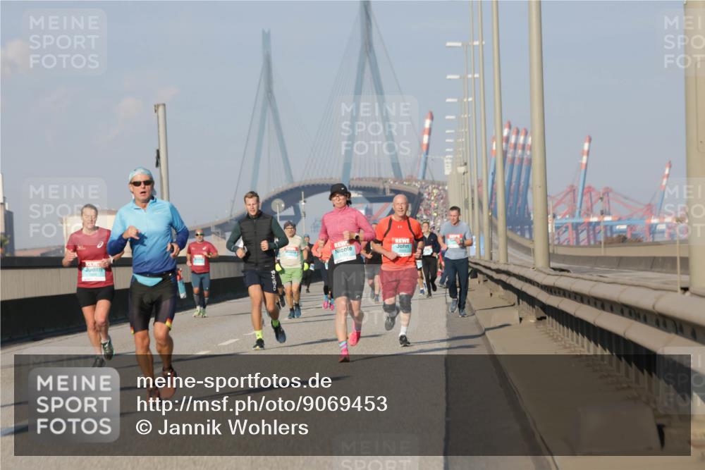03.10.2025 - Köhlbrandbrückenlauf Jannik Wohlers http://msf.ph/oto/9069453 03.10.2025 09:48:29 Position 3  meine-sportfotos.de
