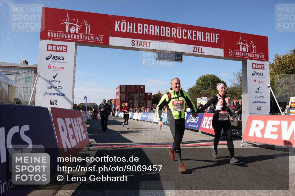 03.10.2025 - Köhlbrandbrückenlauf Lena Gebhardt http://msf.ph/oto/9069457 03.10.2025 13:34:33 Ziel 4702, 4754, 4997, 5390, 5407, 5437, 5693, 5695, 6486 meine-sportfotos.de