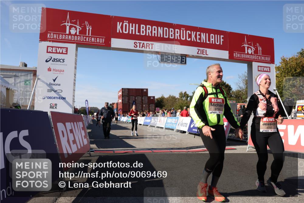 03.10.2025 - Köhlbrandbrückenlauf Lena Gebhardt http://msf.ph/oto/9069469 03.10.2025 13:34:33 Ziel 4702, 4754, 4997, 5390, 5407, 5437, 5693, 5695, 6486 meine-sportfotos.de