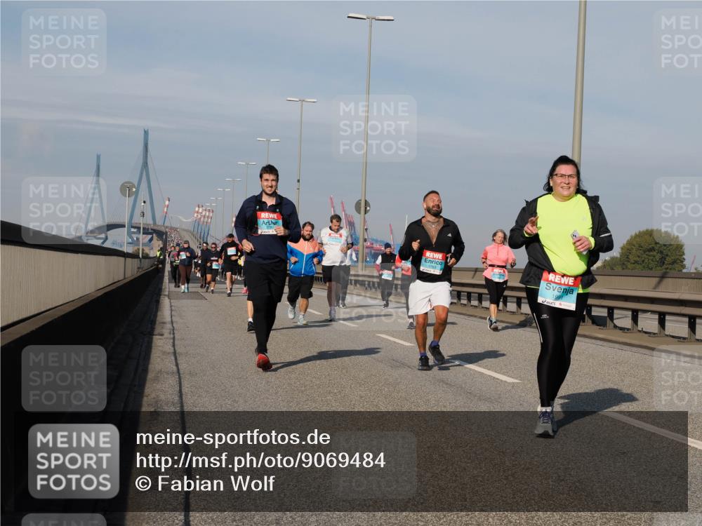 03.10.2025 - Köhlbrandbrückenlauf Fabian Wolf http://msf.ph/oto/9069484 03.10.2025 10:11:54 Position 3 7, 1763, 1991 meine-sportfotos.de